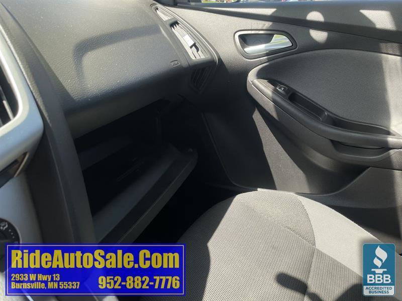 Used 2014 Ford Focus SE w/ SE Winter Package FWD image 35