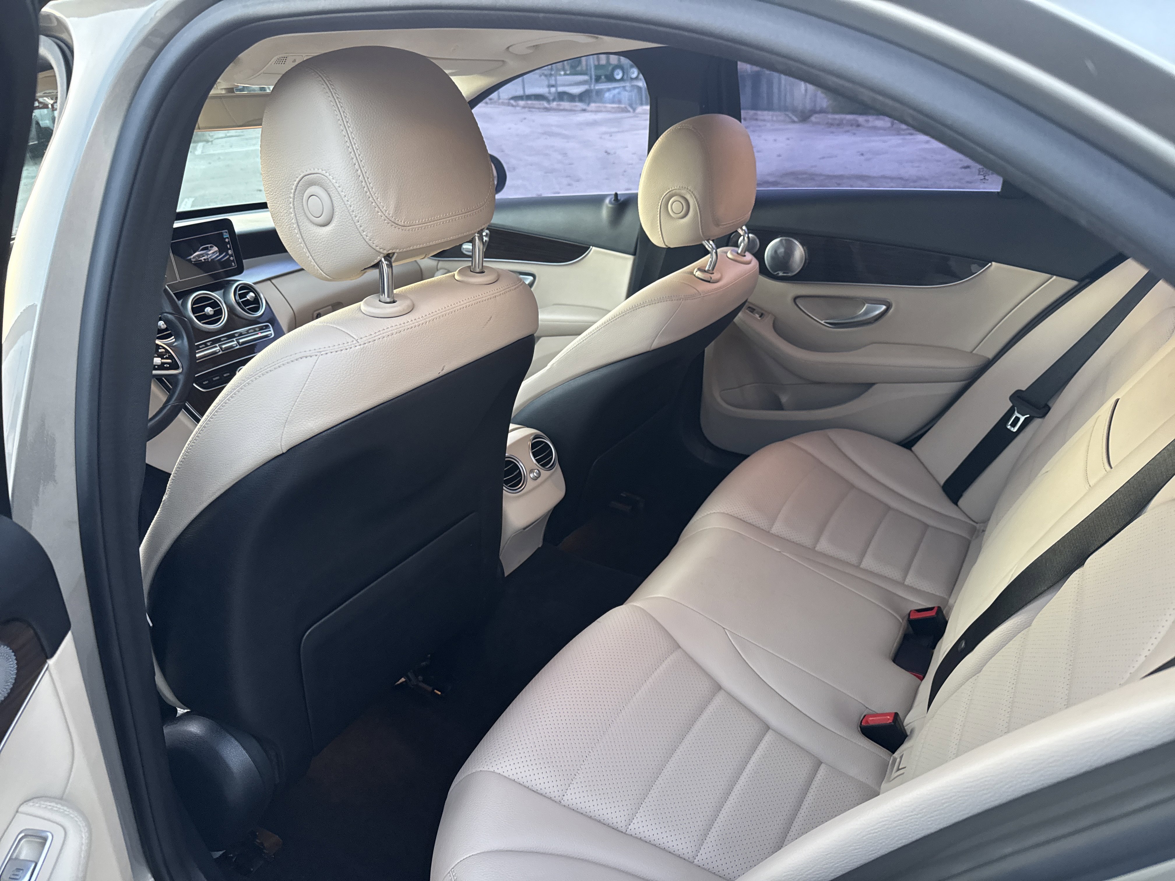 Used 2020 Mercedes-Benz C 300 Sedan image 10