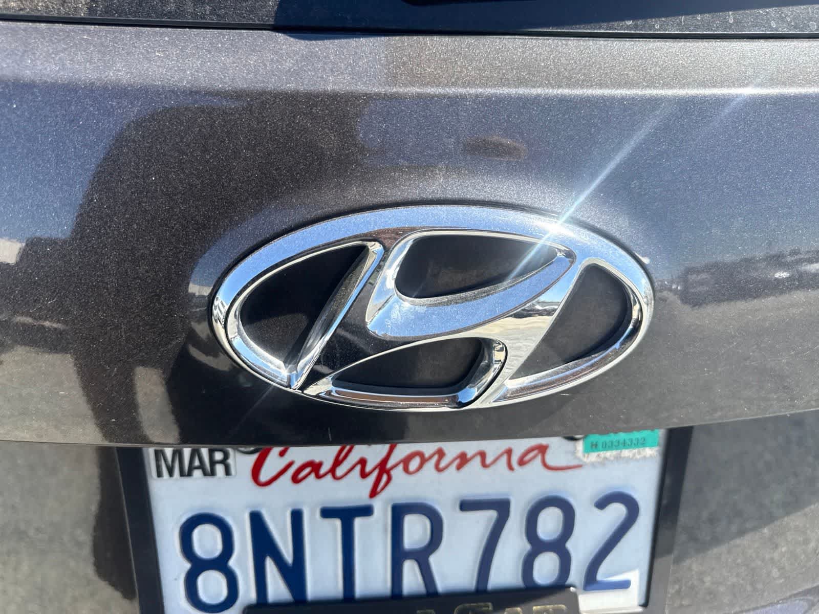 Used 2017 Hyundai Santa Fe Sport FWD image 14