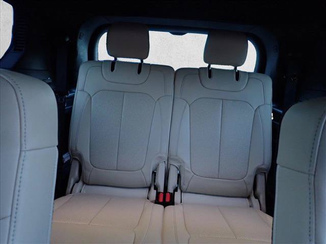 Used 2023 Jeep Grand Cherokee L Limited w/ Luxury Tech Group II AWD/4WD image 13
