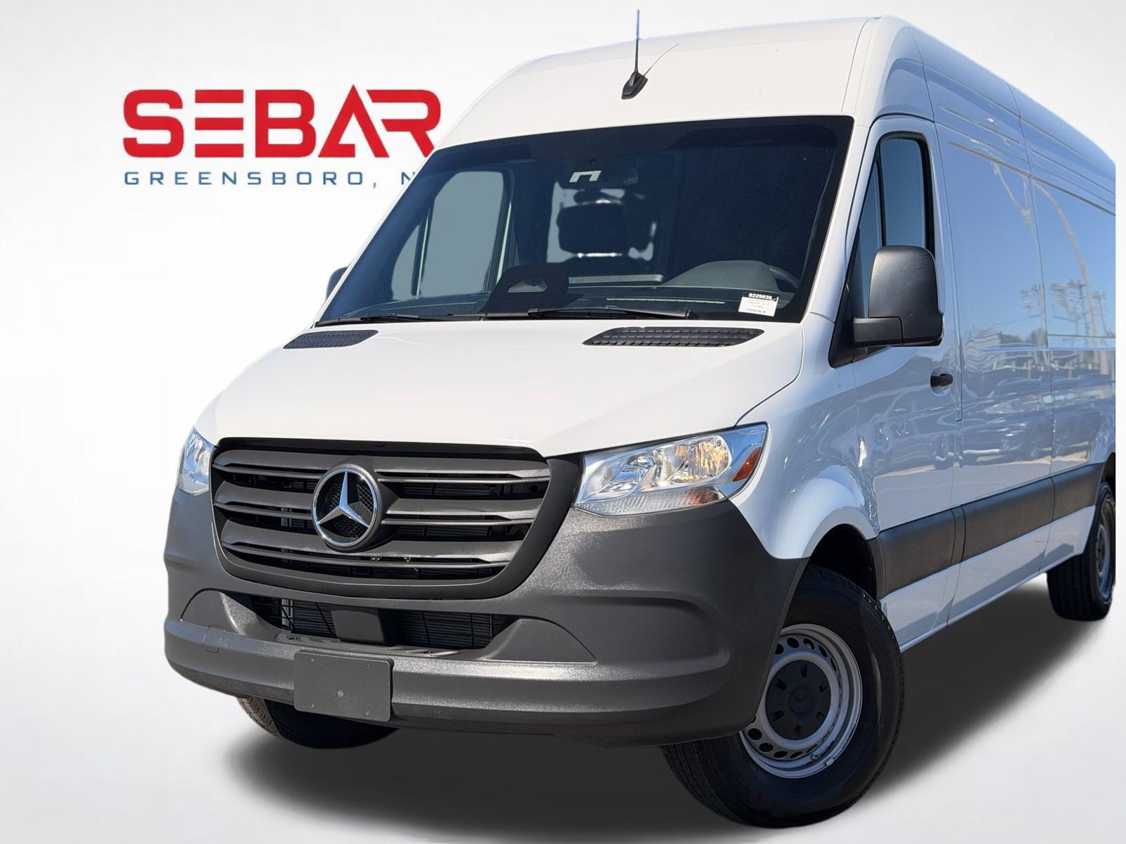 Used 2025 Mercedes-Benz Sprinter 2500 image 2