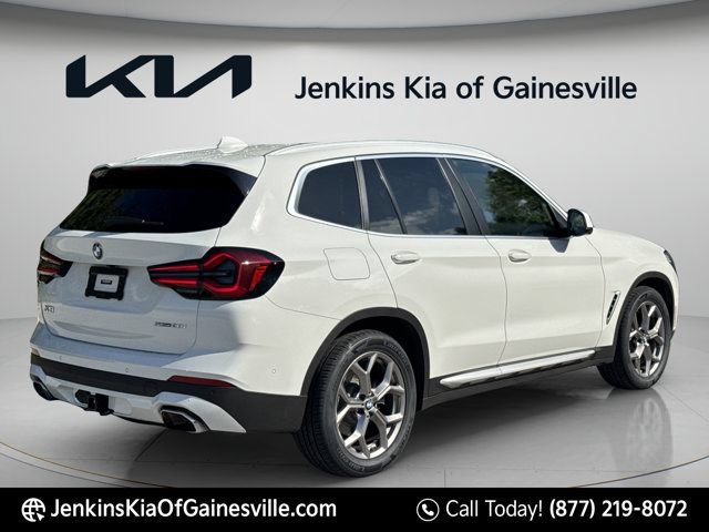 Used 2022 BMW X3 sDrive30i w/ Premium Package RWD image 3