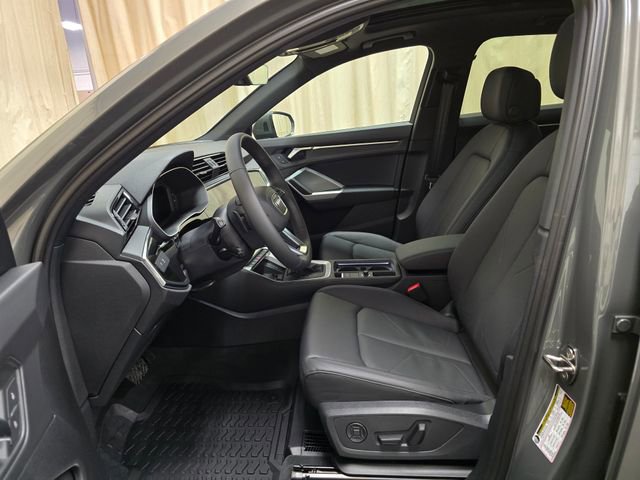 New 2025 Audi Q3 2.0T Premium w/ Convenience Plus Package image 15