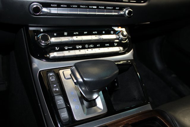 Used 2019 Genesis G90 3.3T Premium image 23