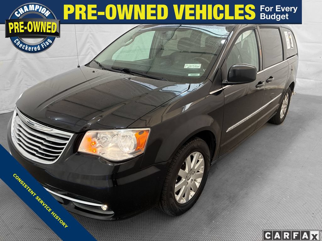 Used 2014 Chrysler Town & Country Touring FWD image 1