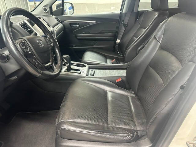 Used 2019 Honda Ridgeline RTL-T image 14