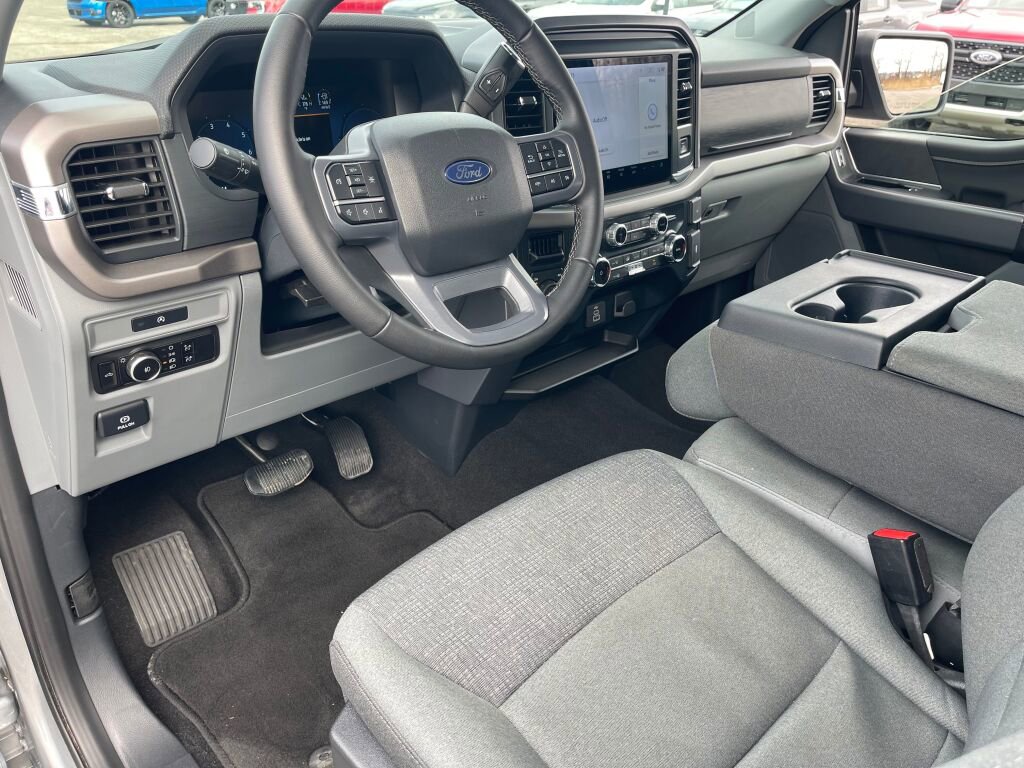Certified 2025 Ford F150 XLT w/ Equipment Group 301A Standard image 5