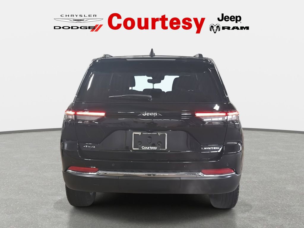 Certified 2024 Jeep Grand Cherokee Limited AWD/4WD image 6