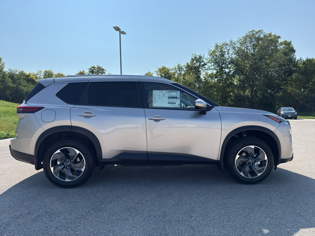 New 2026 Nissan Rogue SV w/ SV Premium Package image 4
