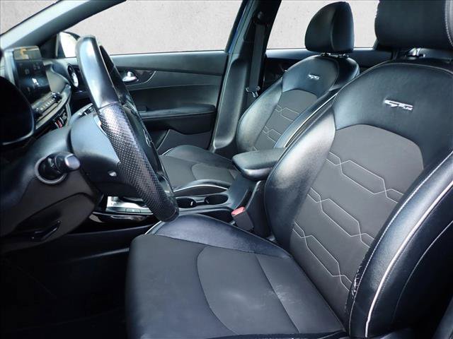 Used 2021 Kia Forte GT-Line w/ GT-Line Premium Package FWD image 9