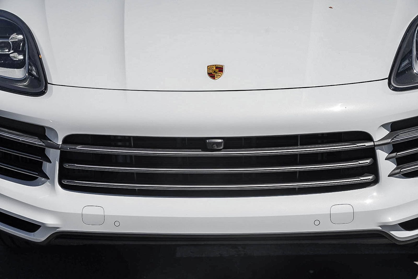 Used 2023 Porsche Cayenne Platinum Edition AWD/4WD image 7
