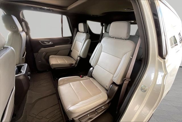 Used 2022 Chevrolet Tahoe Z71 w/ Z71 Off-Road Package AWD/4WD image 16