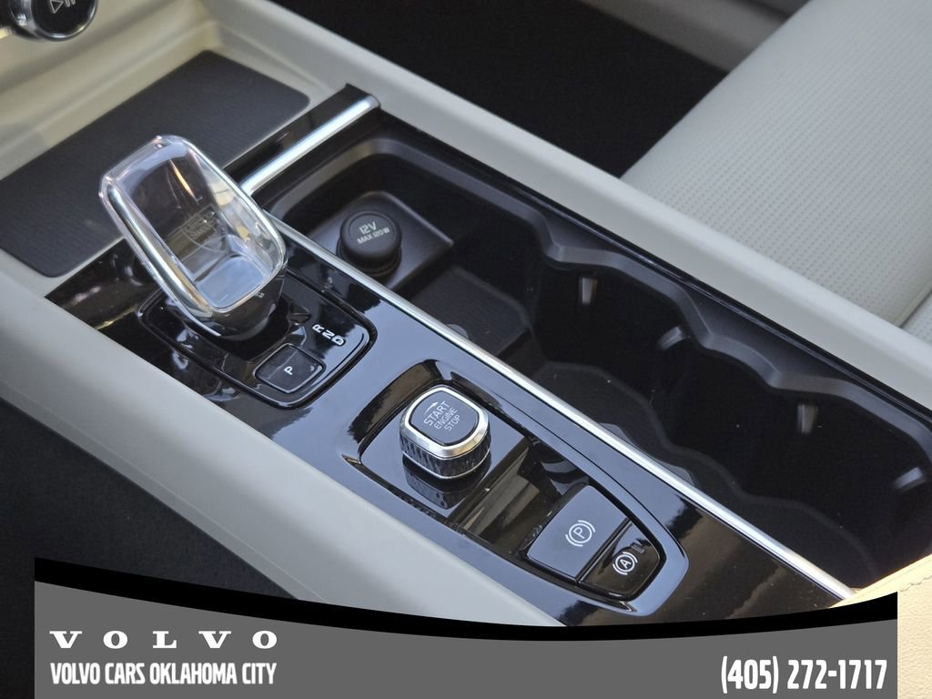 New 2026 Volvo XC60 T8 Ultra w/ Protection Package Premier image 19