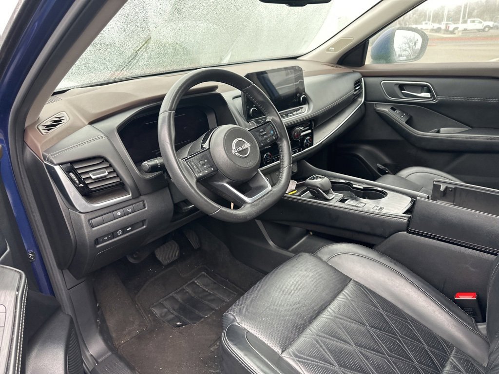 Used 2023 Nissan Rogue Platinum w/ Platinum Premium Package image 9