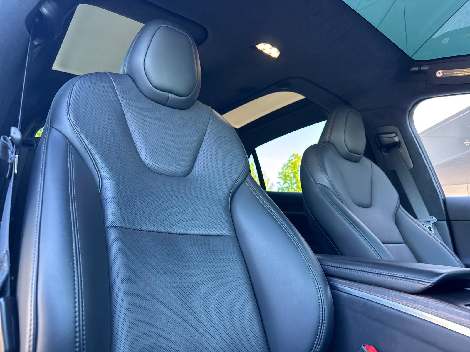Used 2024 Tesla Model X AWD/4WD image 18