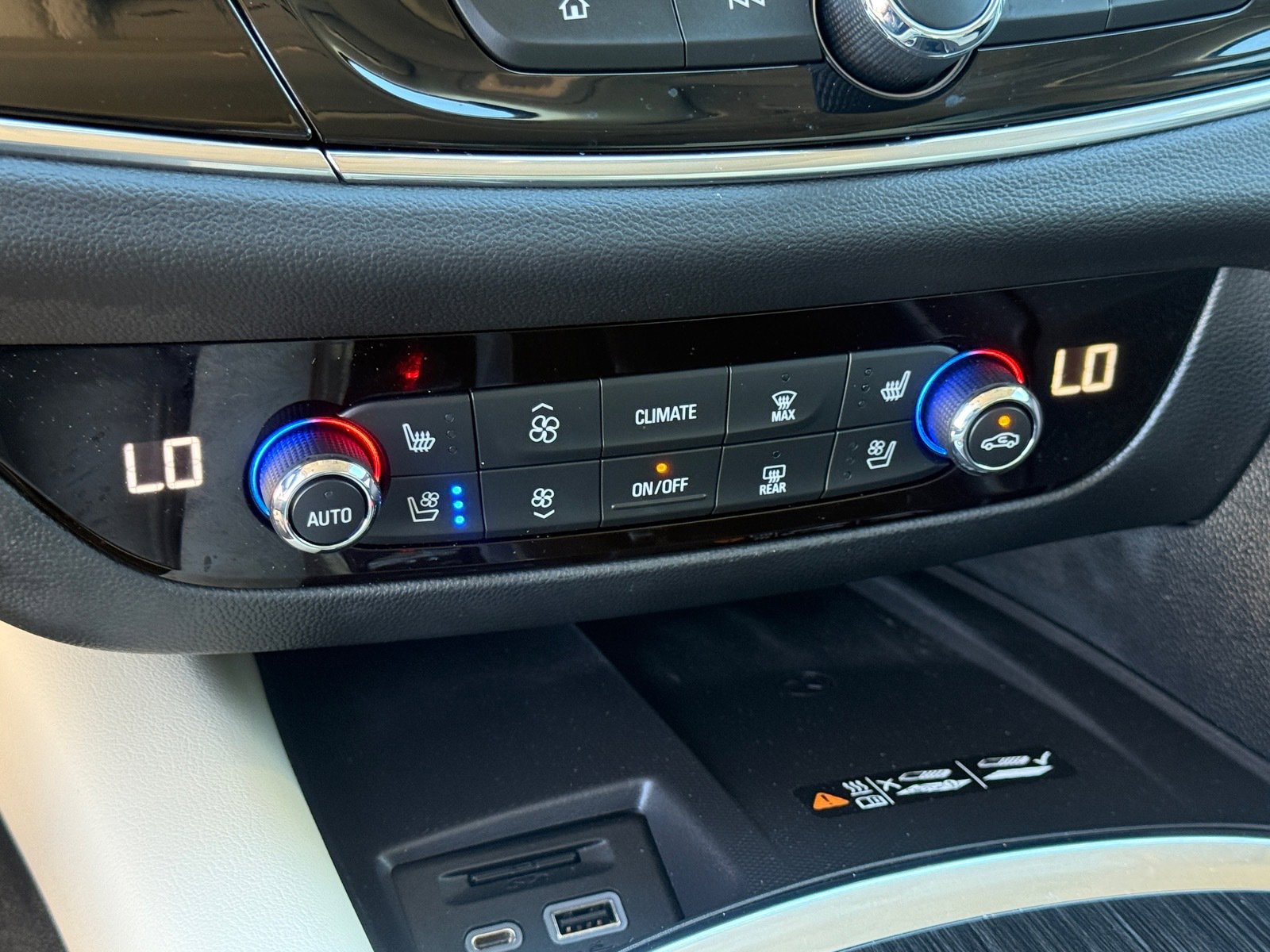 Used 2024 Buick Enclave Avenir w/ Trailering Package, 5000 lbs. image 22