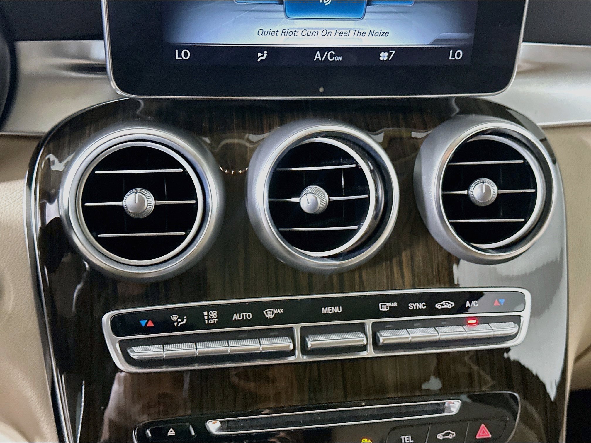 Used 2016 Mercedes-Benz GLC 300 4MATIC image 23