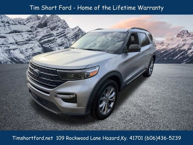 Used 2020 Ford Explorer XLT w/ Equipment Group 202A image 3