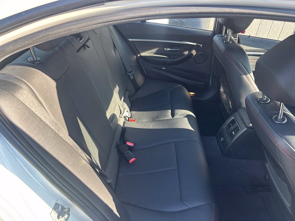 Used 2016 BMW 328i Sedan RWD image 17