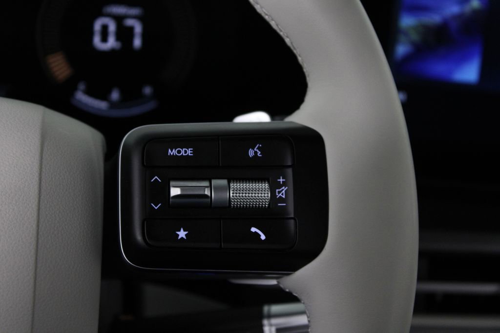 Certified 2026 Hyundai Santa Fe SE image 27