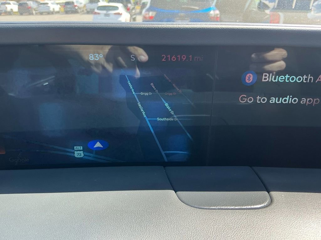 Certified 2025 Lincoln Nautilus Reserve AWD/4WD image 19