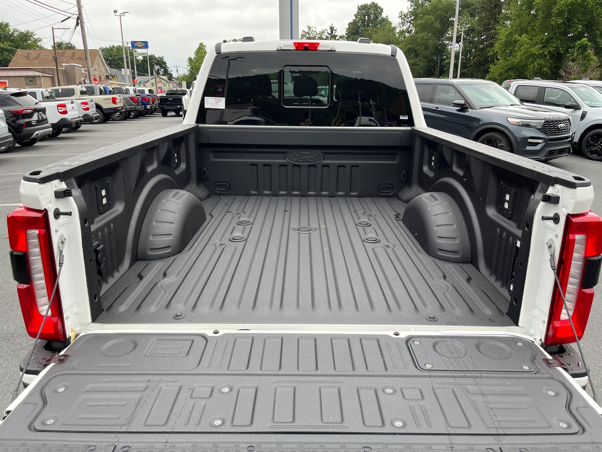 New 2026 Ford F250 4x4 Crew Cab Super Duty image 8