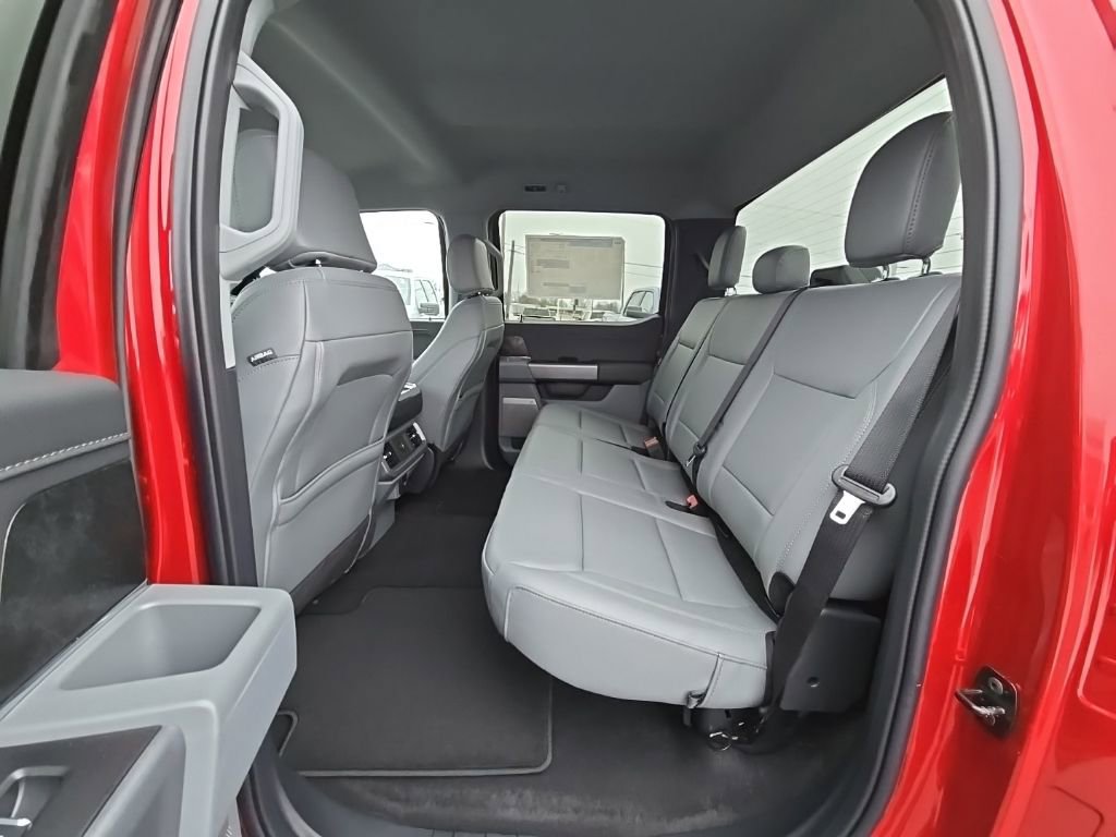 New 2025 Ford F150 Lightning Flash AWD/4WD image 44