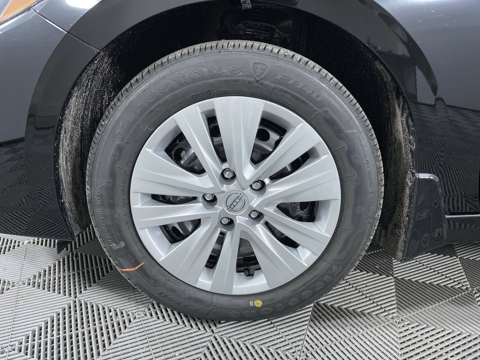 Certified 2025 Nissan Sentra S FWD image 23