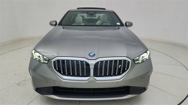 Used 2025 BMW i5 xDrive40 image 13