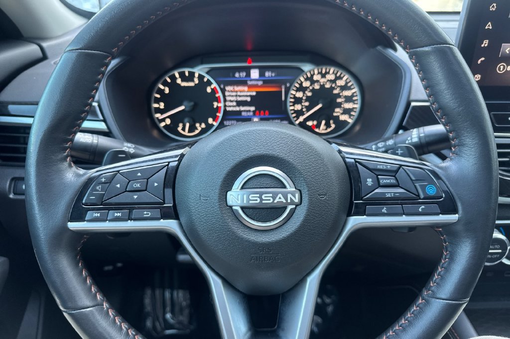 Used 2023 Nissan Altima 2.0 SR FWD image 22