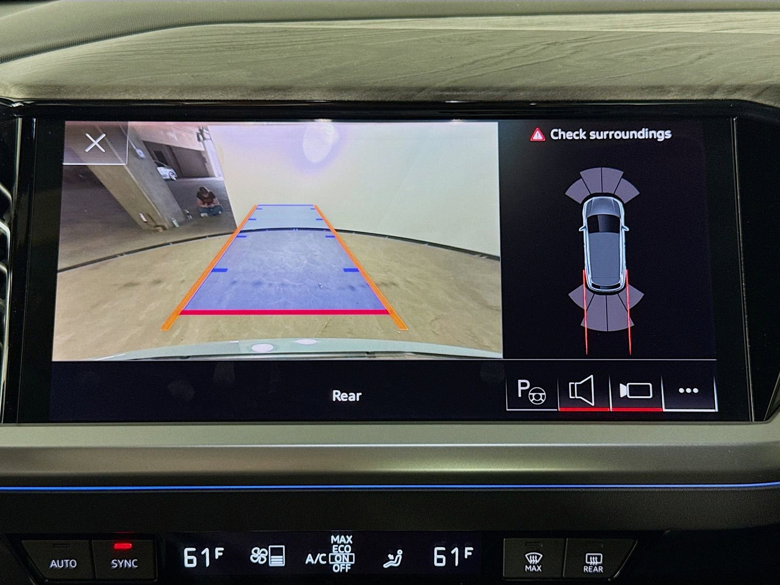 Used 2023 Audi Q4 e-tron Premium Plus w/ Premium Plus image 14