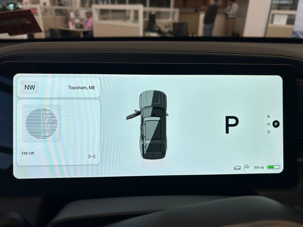 Used 2023 Rivian R1S Adventure AWD/4WD image 24