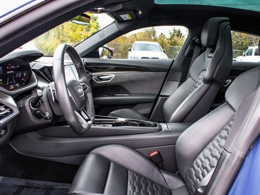 Used 2022 Audi e-tron GT Prestige w/ Prestige Package image 32