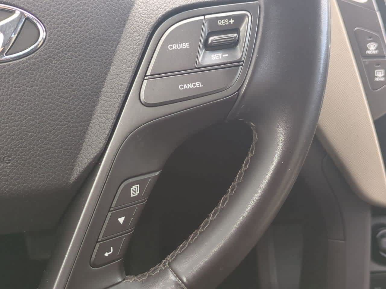 Used 2018 Hyundai Santa Fe Sport 2.0T AWD/4WD image 23