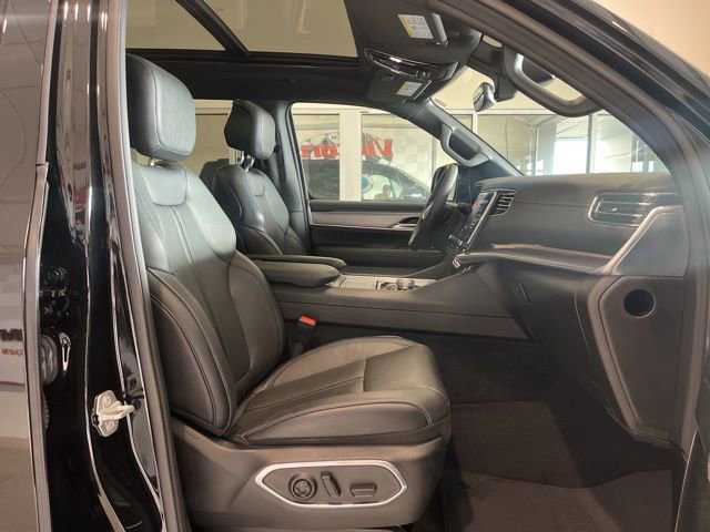 Used 2024 Jeep Wagoneer Series II image 25