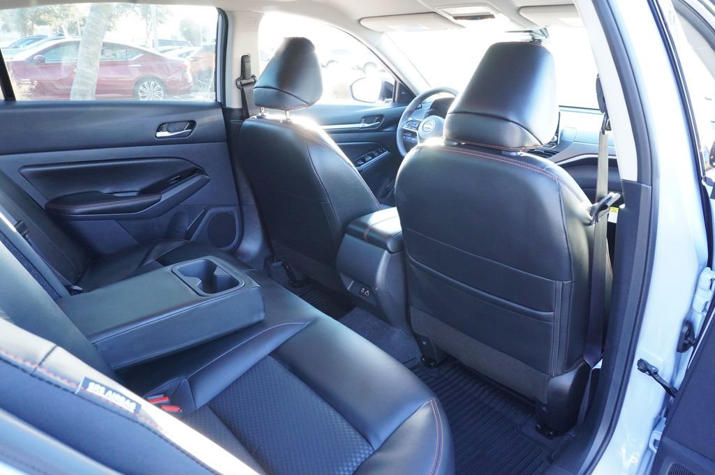 Certified 2025 Nissan Altima 2.5 SR image 10