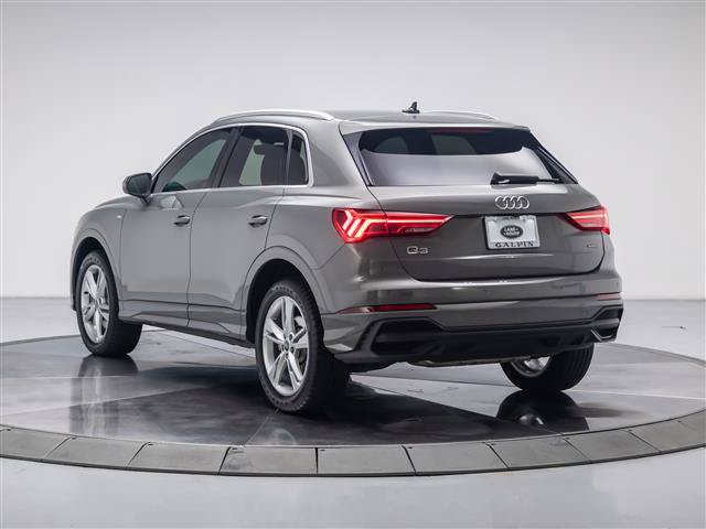 Used 2024 Audi Q3 2.0T Premium Plus w/ Premium Plus Package AWD/4WD image 3