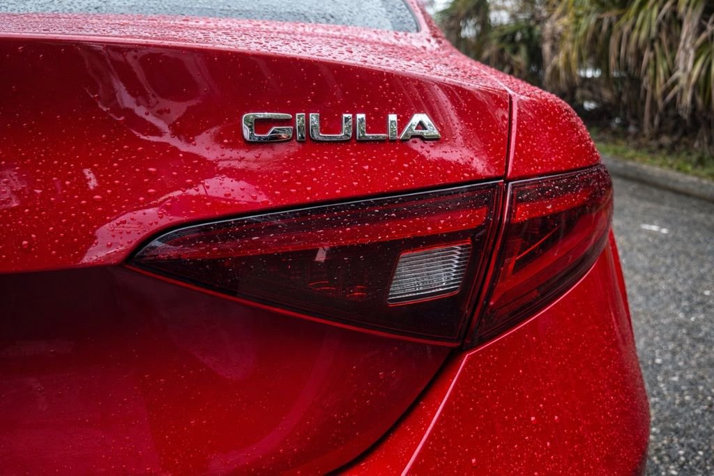 Used 2023 Alfa Romeo Giulia Veloce image 9