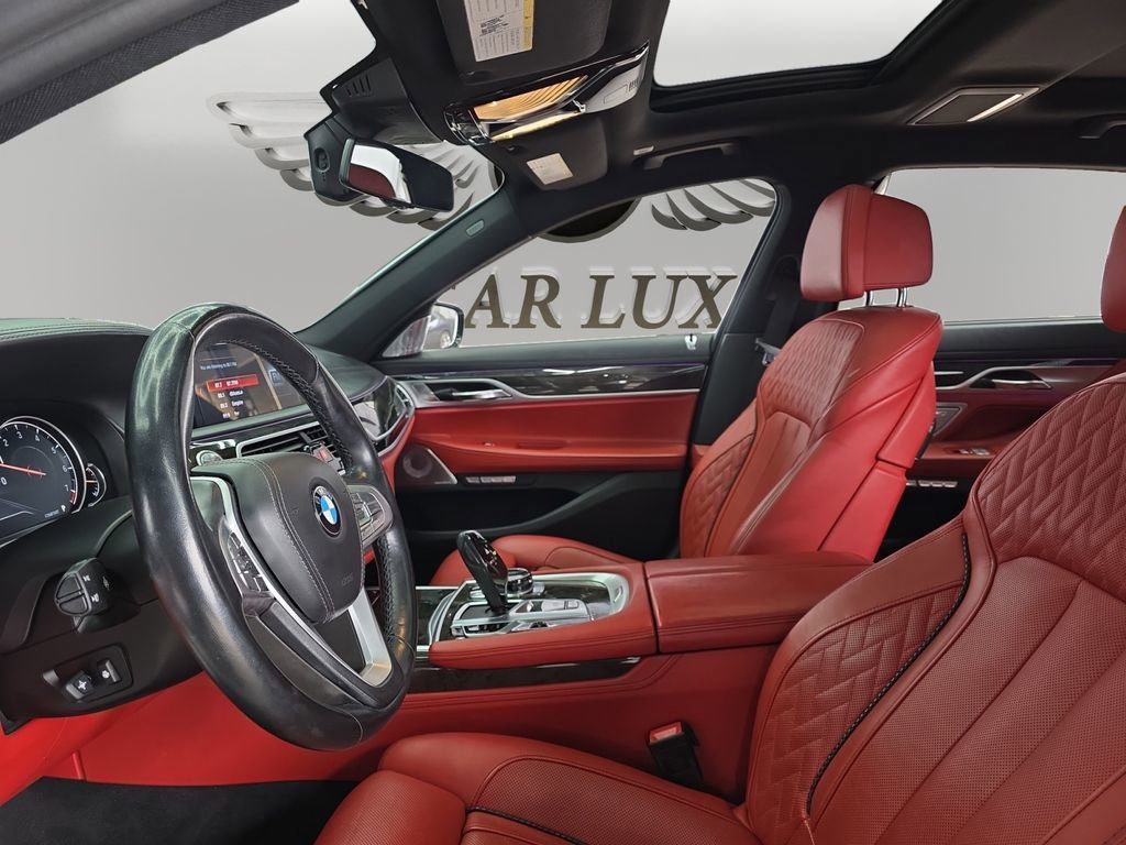 Used 2016 BMW 750i RWD image 9