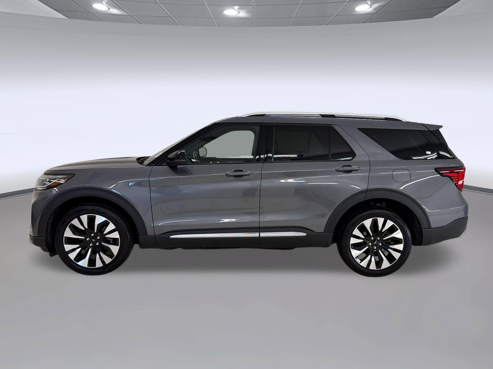 Certified 2025 Ford Explorer Platinum w/ LUX Leather Package AWD/4WD image 2