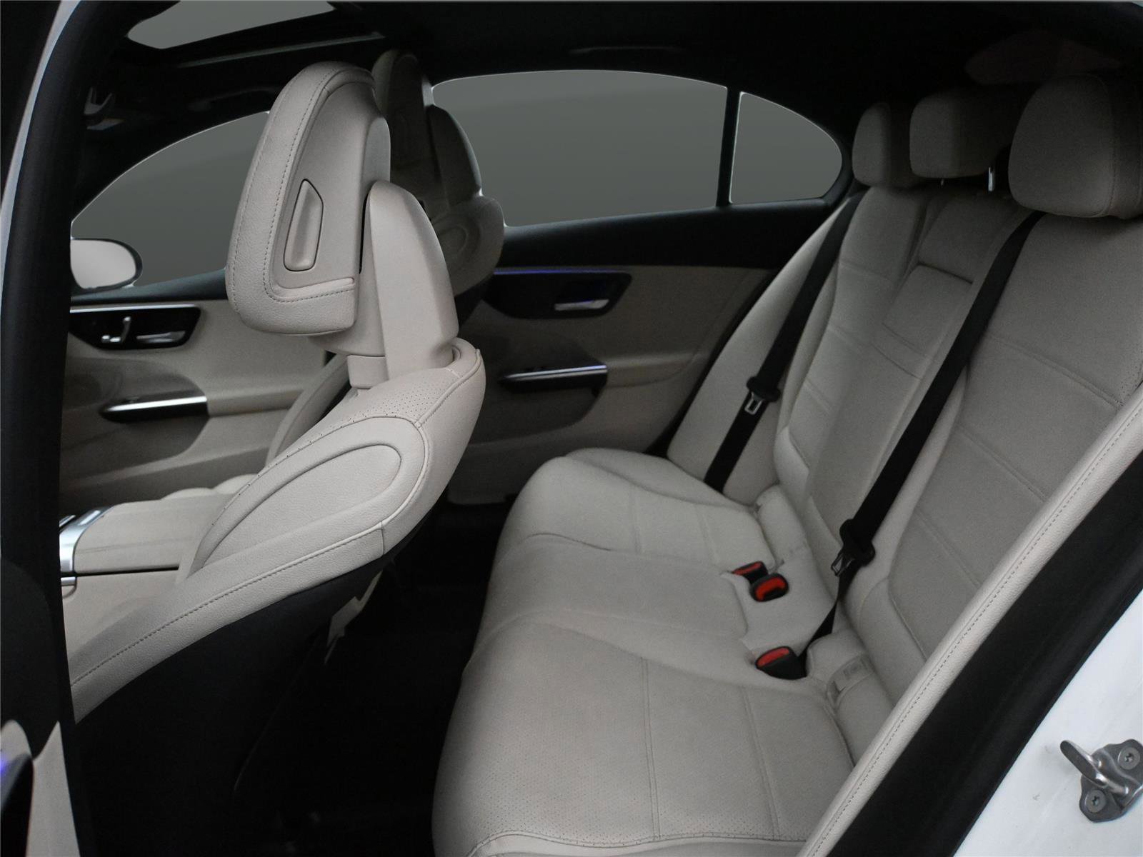 Used 2023 Mercedes-Benz C 300 4MATIC Sedan image 13