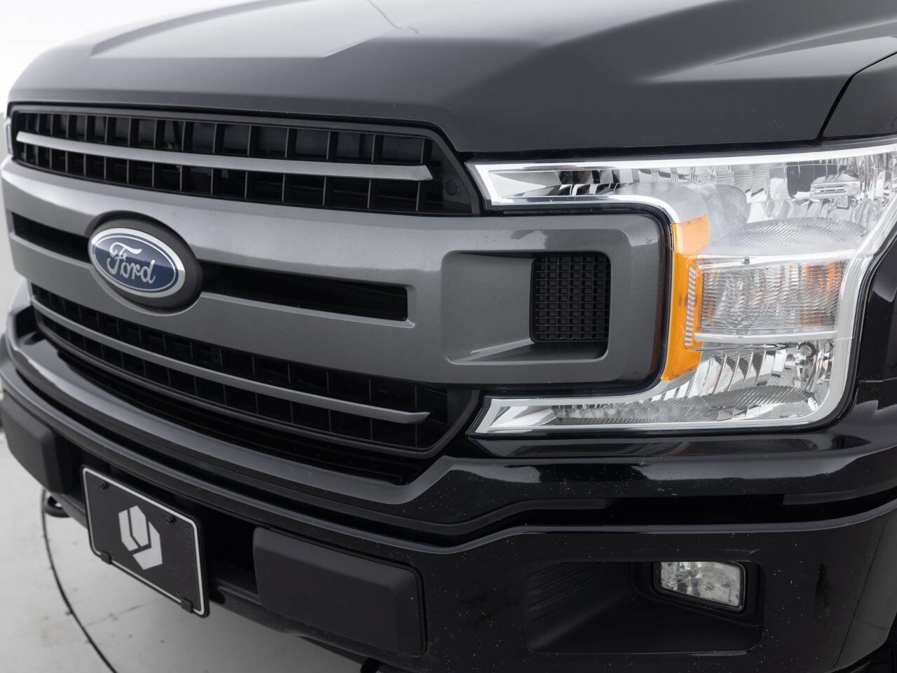 Used 2018 Ford F150 XLT w/ Equipment Group 302A Luxury image 16