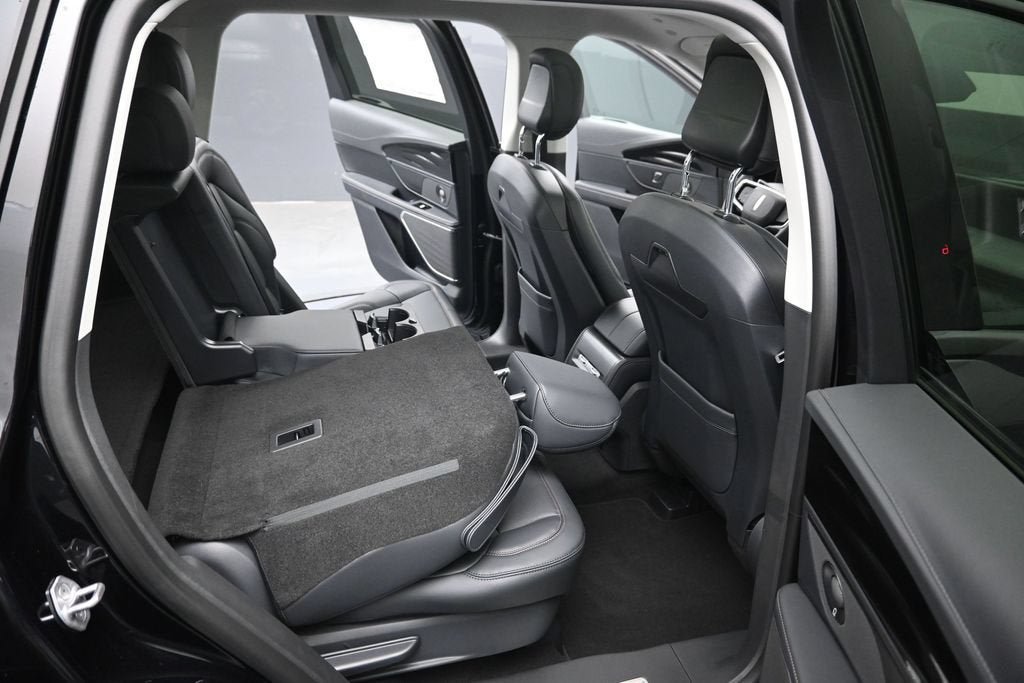 New 2026 Lincoln Nautilus Premier w/ Equipment Group 102A AWD/4WD image 32