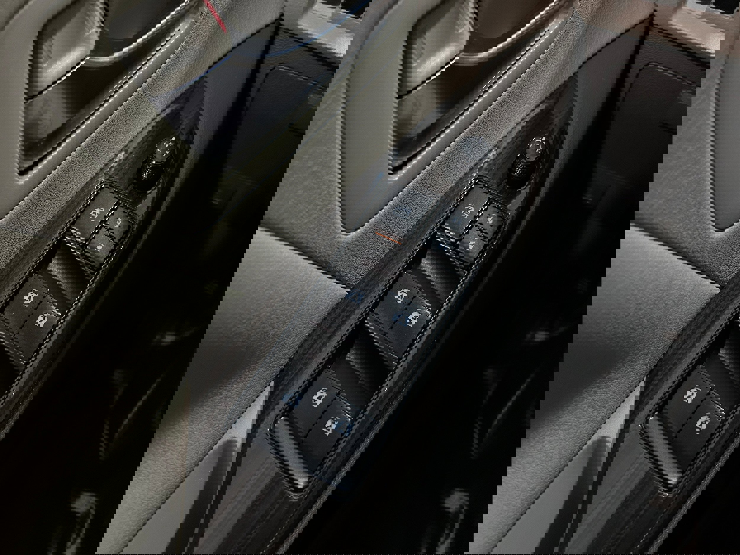 Used 2020 Toyota Sienna XLE w/ XLE Navigation Package image 25