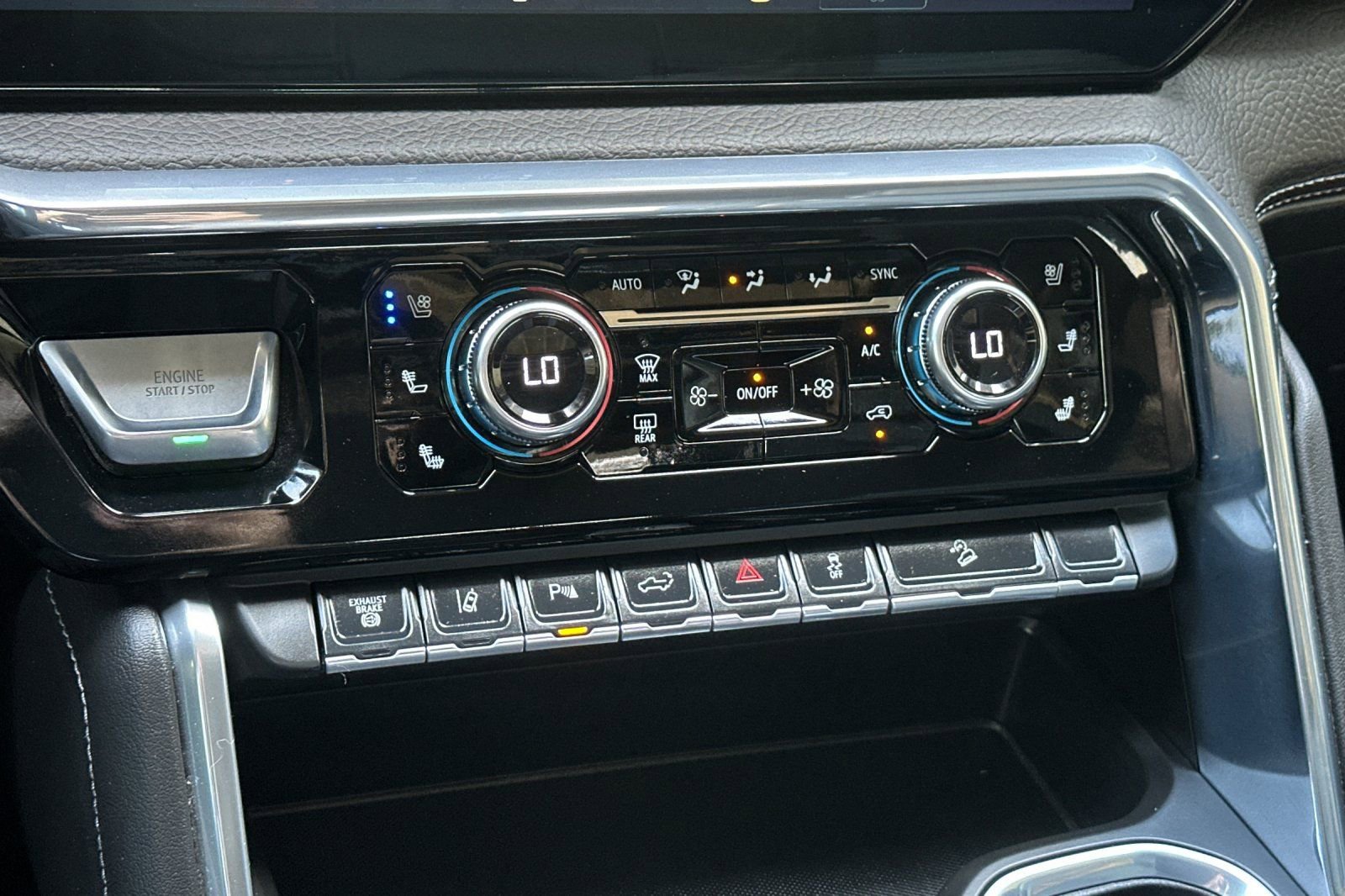 Used 2025 GMC Sierra 2500 Denali w/ Max Trailering Package image 20