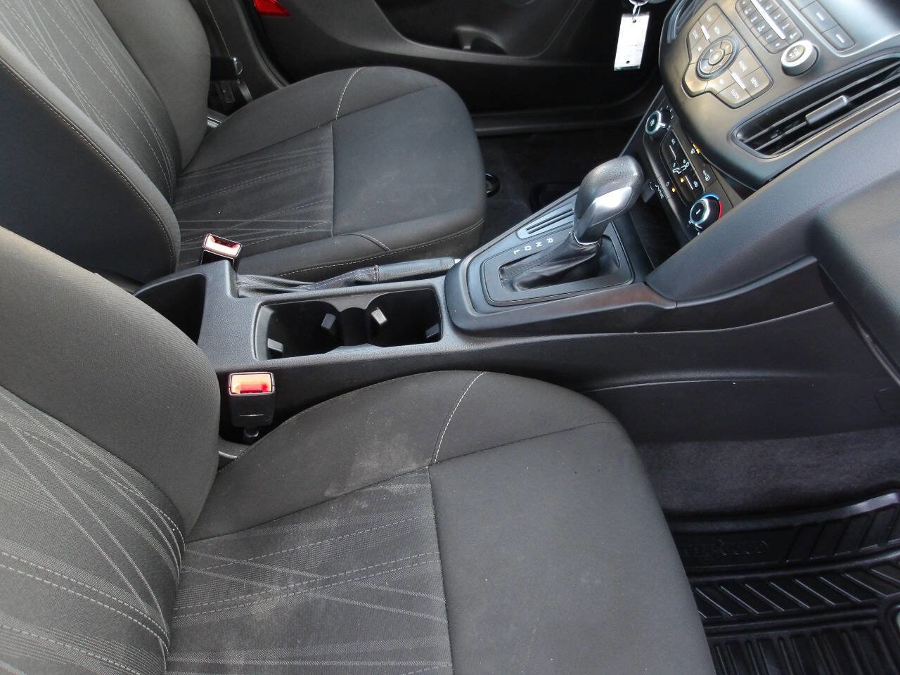 Used 2018 Ford Focus S image 19