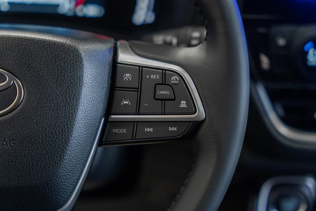 New 2026 Toyota Grand Highlander XLE image 27