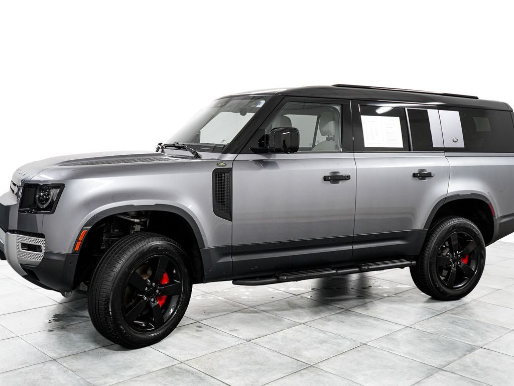 Used 2024 Land Rover Defender 130 S AWD/4WD image 4