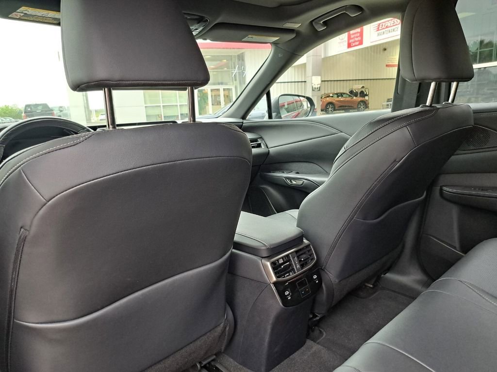 Used 2024 Lexus RX 350 Premium Plus w/ Convenience Package image 24