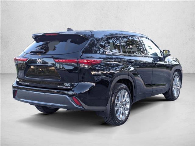 Used 2021 Toyota Highlander Limited image 5